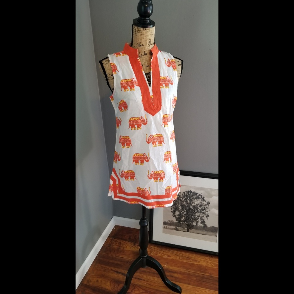 Crown & Ivy Beach swimsuit coverup or tunic dress